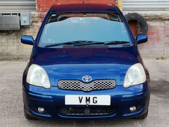 Toyota Yaris 1.3 VVT-i Colour Collection 5dr (2005) - Picture 3