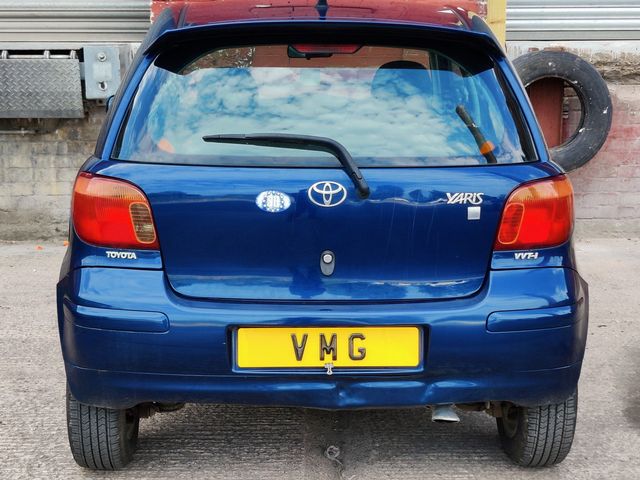 Toyota Yaris 1.3 VVT-i Colour Collection 5dr (2005) - Picture 8