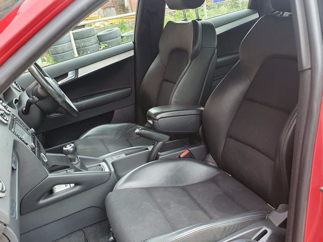 Audi A3 1.6 TDI S line Sportback 5dr (2010) - Picture 18