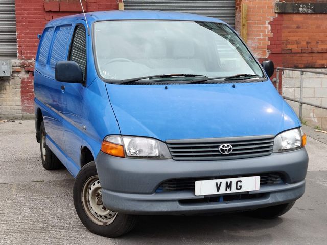 2004 Toyota HiAce 2.5 D-4D 280 GS 4dr