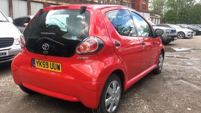 TOYOTA Aygo 1.0 VVT-i (2009) - Picture 8