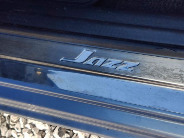 Honda Jazz 1.4 i-VTEC EX Euro 4 5dr (2008) - Picture 49
