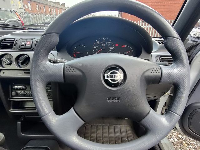 NISSAN Micra 1.0 Tempest (2002) - Picture 9