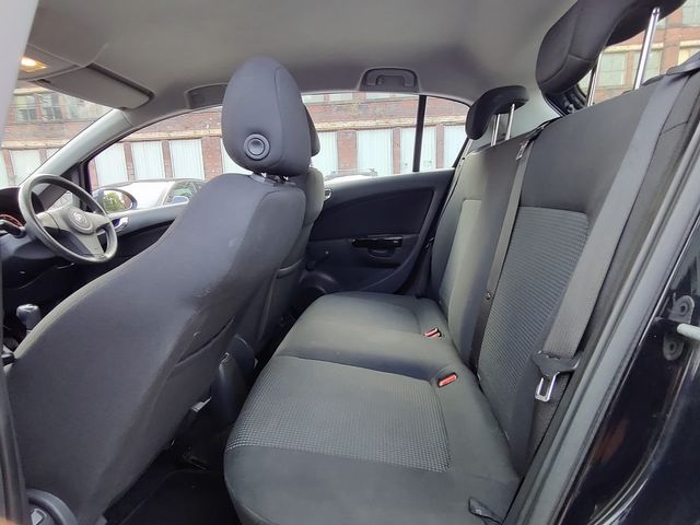 VAUXHALL Corsa S 1.2 85PS (2010) - Picture 25