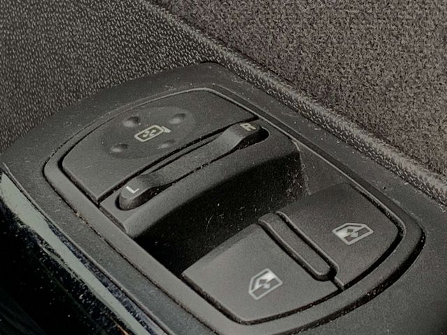 Vauxhall Corsa 1.3 CDTi ecoFLEX SXi (s/s) 5dr (A/C) (2012) - Picture 30